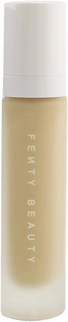 Ilustramos um frasco da base matte para pele Fenty Beauty Pro Filt’r Soft Matte Longwear Foundation