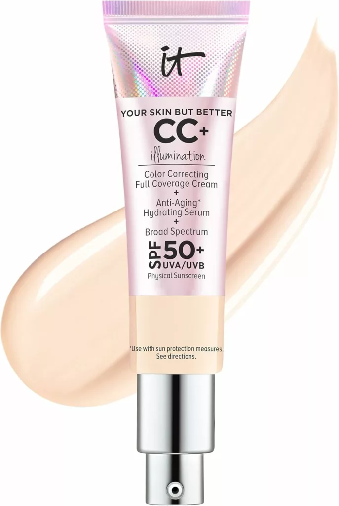 Ilustramos um frasco da base com protetor solar IT Cosmetics CC+ Cream with SPF 50+ ideal para sua pele