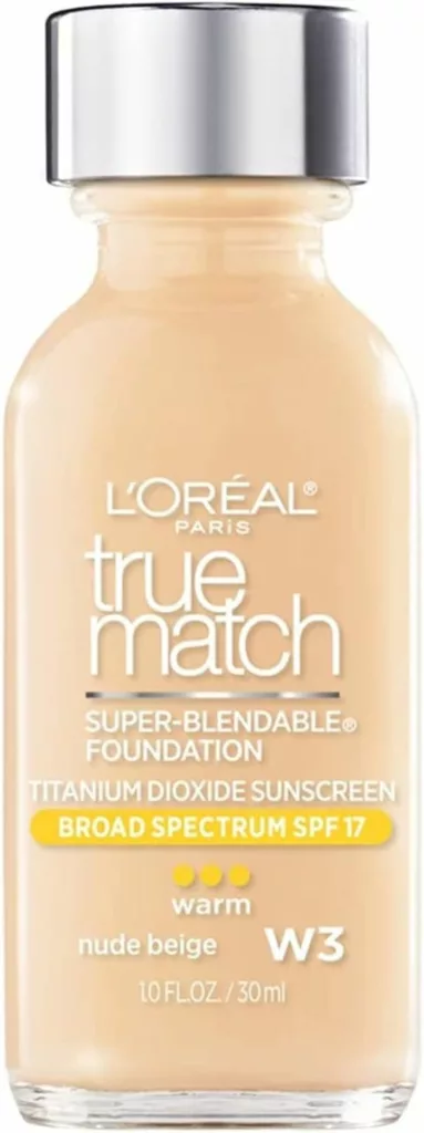 Ilustramos nessa imagem um frasco da base L’Oréal Paris True Match Super Blendable Foundation ideal para ser usada em peles claras