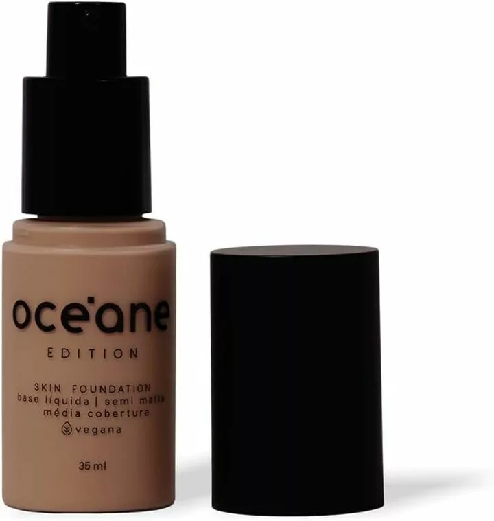 Ilustramos um frasco da base matte para pele Oceane Skin Foundation